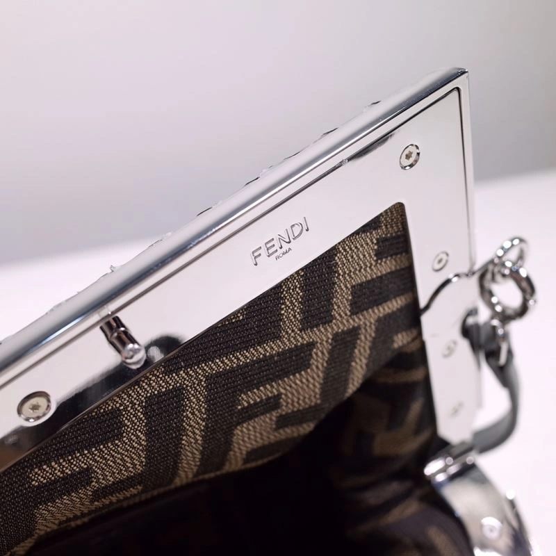 WaterResistant Fendi Satchel Bags 59325