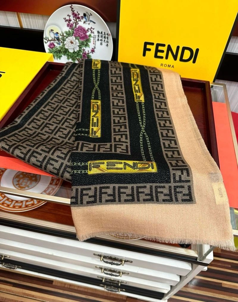Snug Fendi Scarf 271085