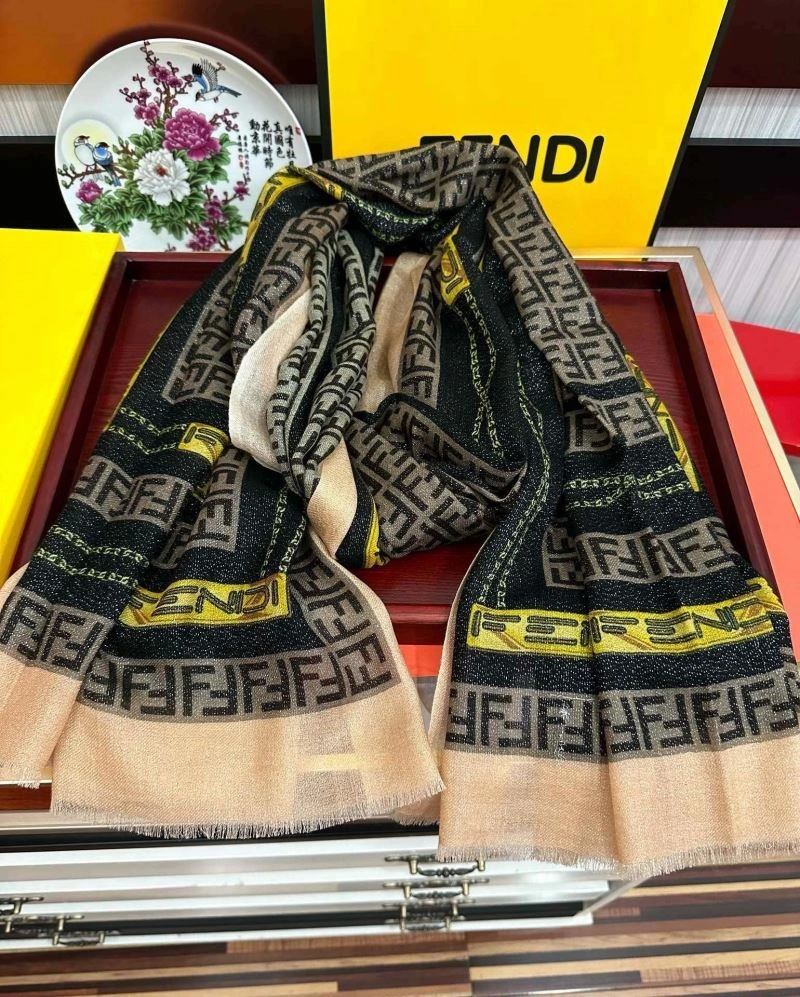 Snug Fendi Scarf 271085