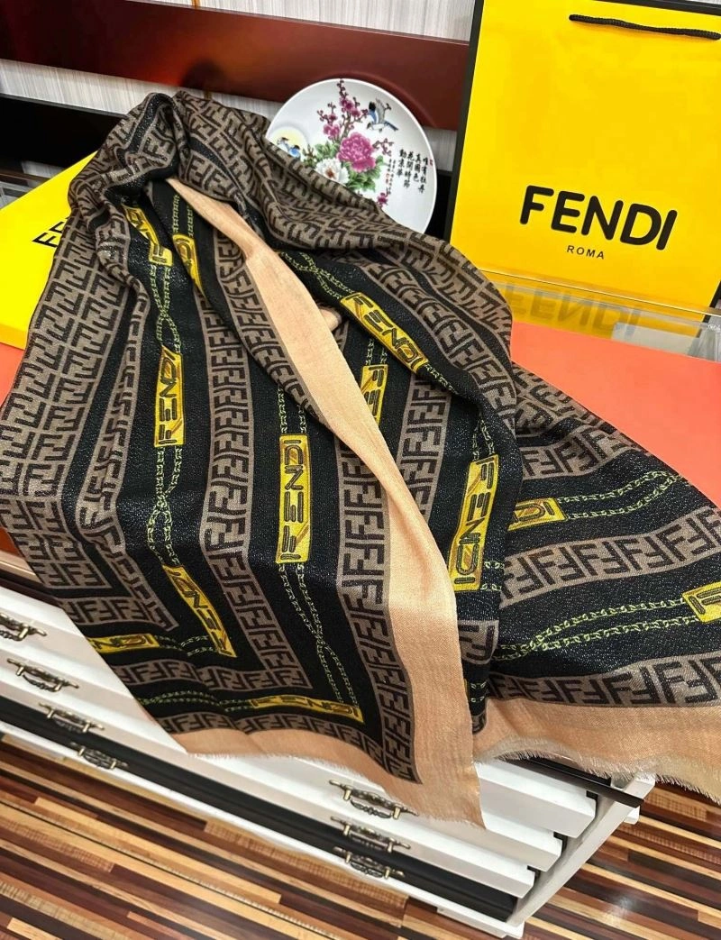 Snug Fendi Scarf 271085