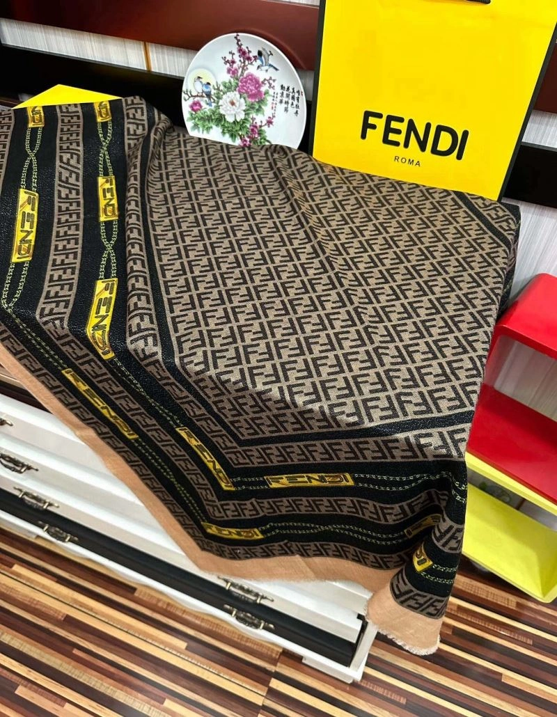 Snug Fendi Scarf 271085