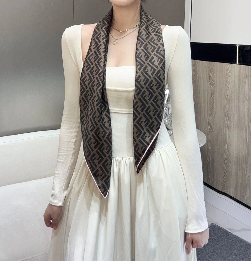 Efficient Fendi Scarf 271823