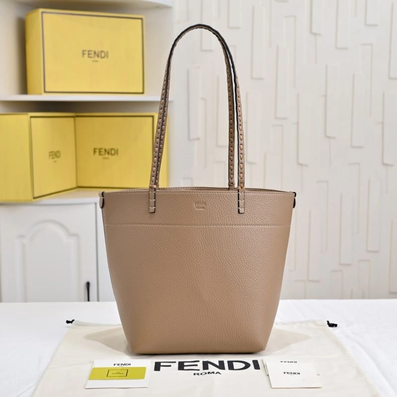 Sporty Fendi Shopping Bags 85205
