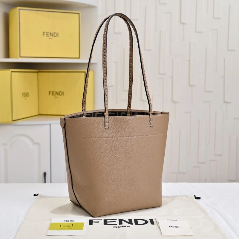 Sporty Fendi Shopping Bags 85205