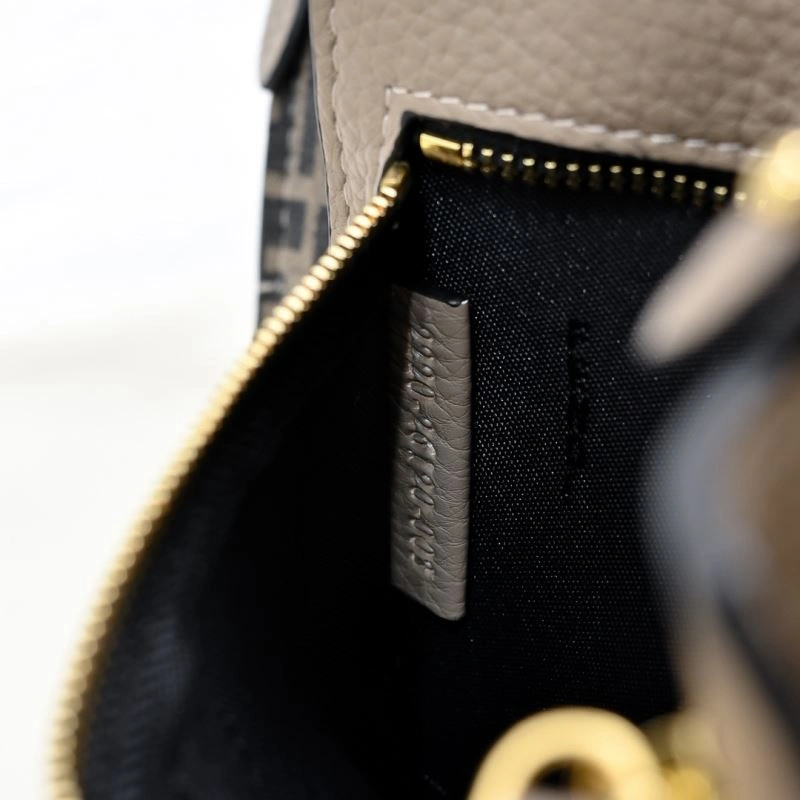 Fendi Shopping Bags Youthful 85202