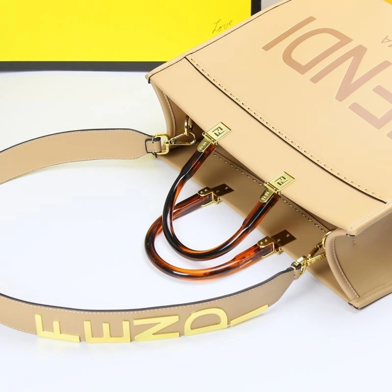 SmoothTexture Fendi Shopping Bags 85168
