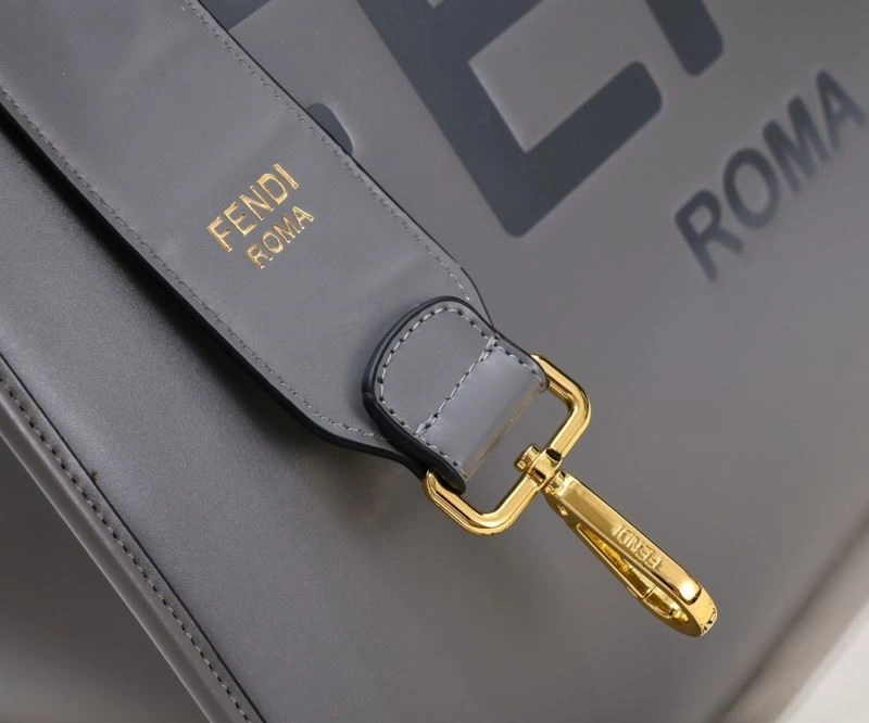 Effortless Fendi Shopping Bags 85157