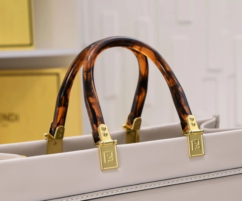 Fendi Shopping Bags Compact 85156