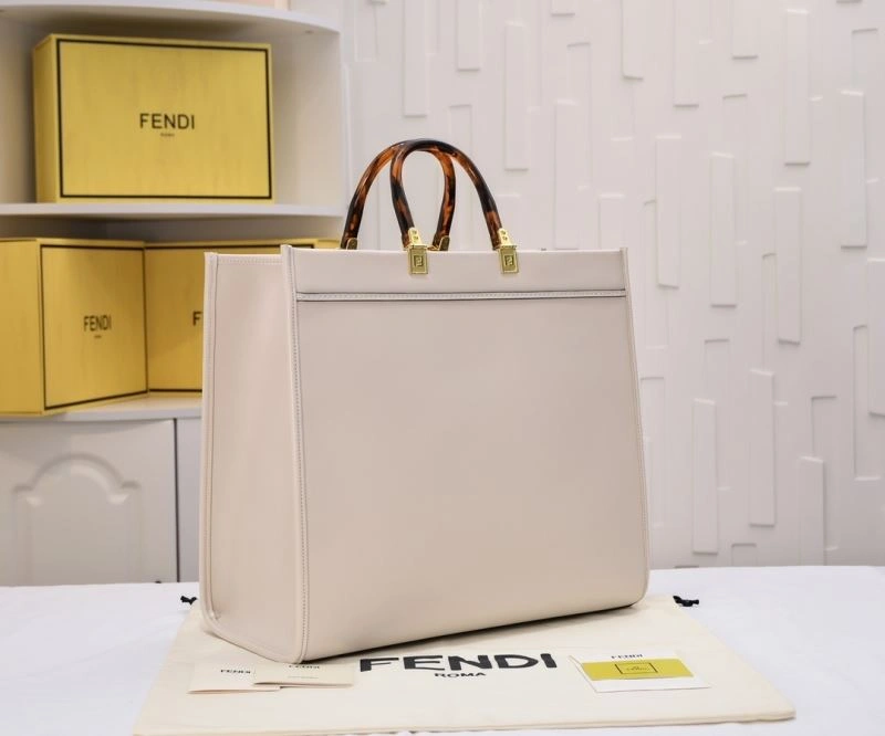 Fendi Shopping Bags Compact 85156