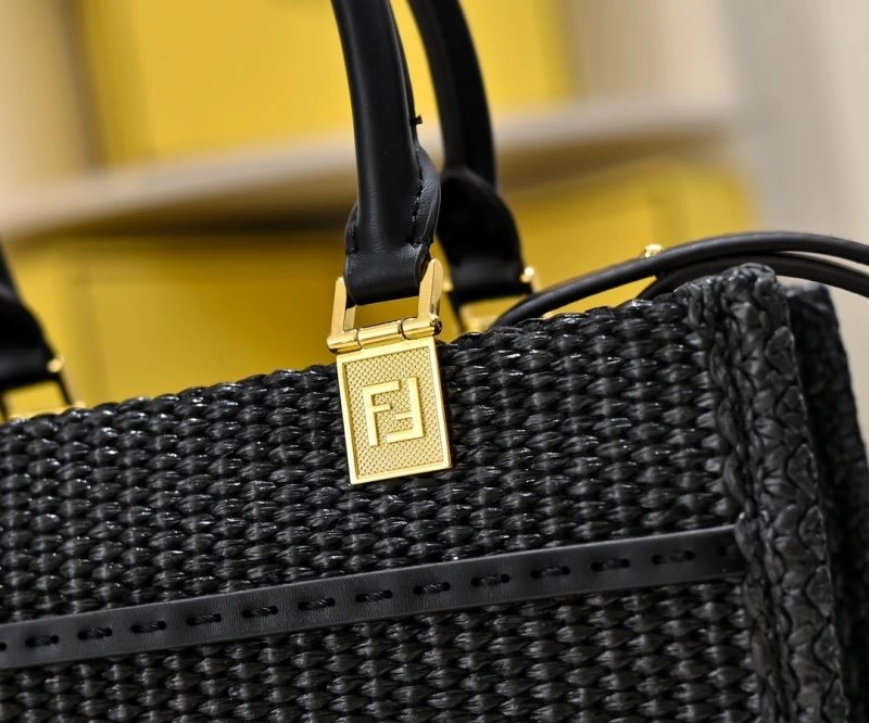 ZipUp Fendi Shopping Bags 85139
