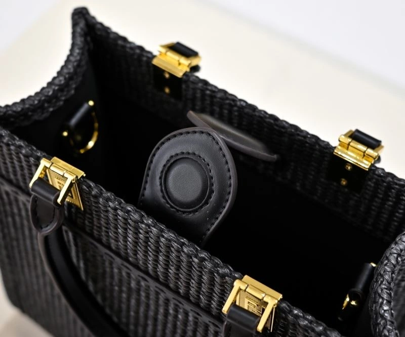 ZipUp Fendi Shopping Bags 85139