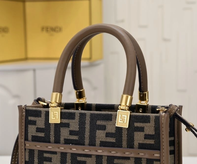 Fendi Shopping Bags FashionForward 85141