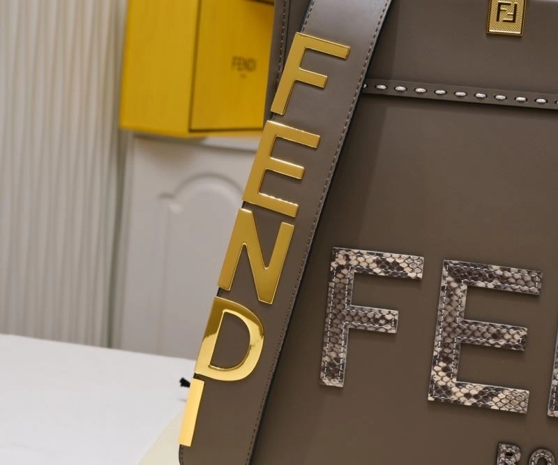 OnTrend Fendi Shopping Bags 85134