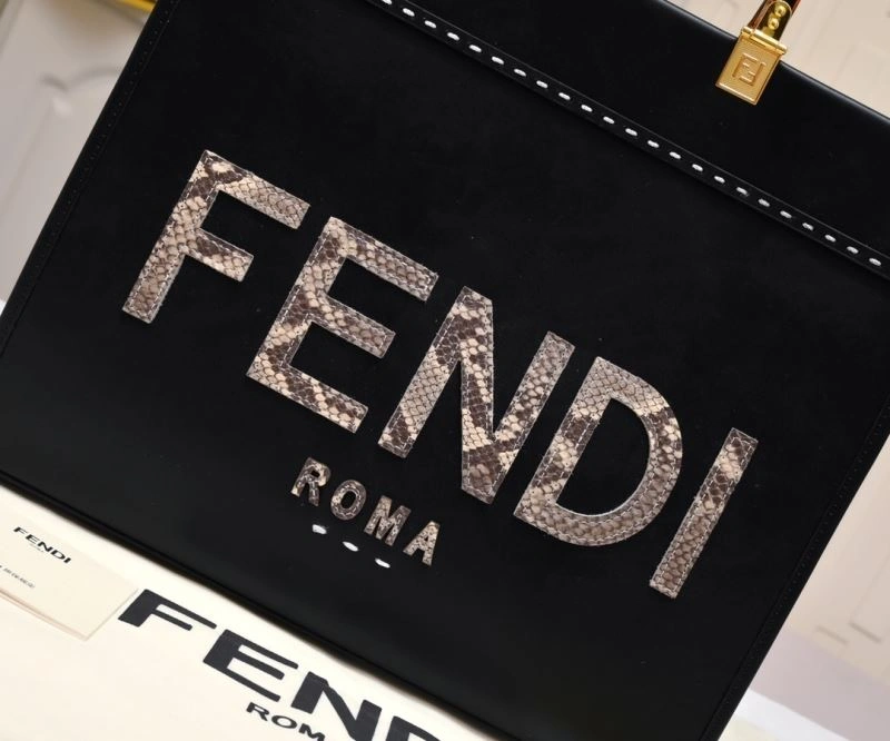 Compact Fendi Shopping Bags 85132