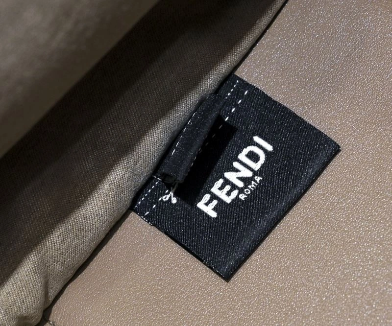 Fendi Shopping Bags Fashionable 85136