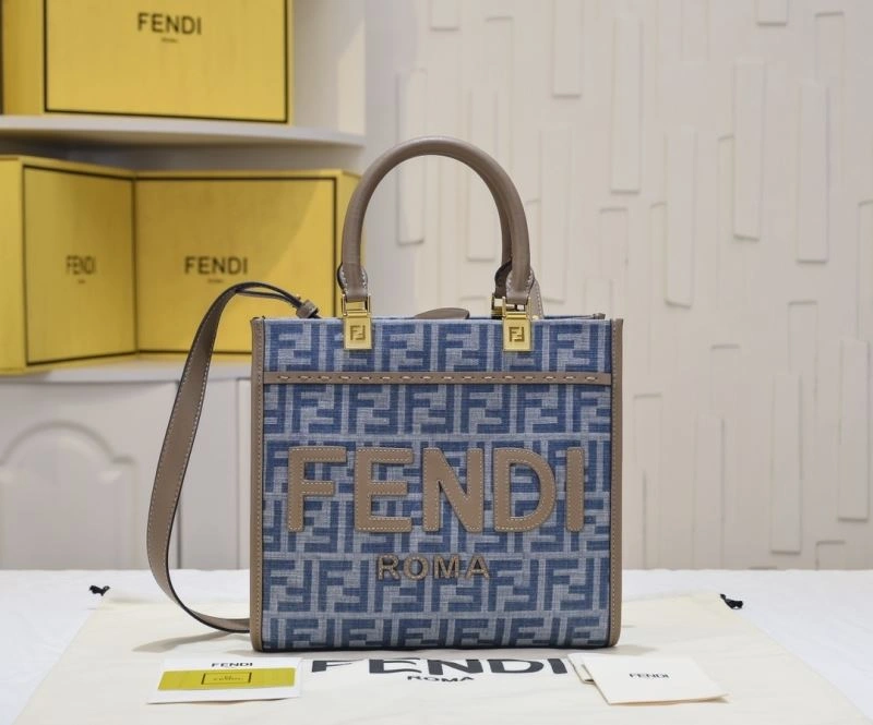 Casual Fendi Shopping Bags 85137