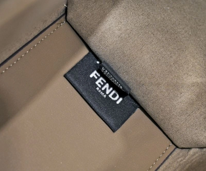 Casual Fendi Shopping Bags 85137