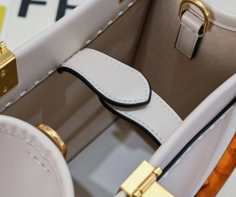 Fendi Shopping Bags EasyMatch 85162