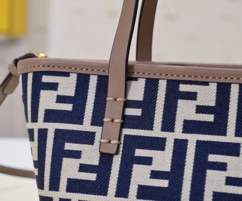 Fendi Shopping Bags Durable 85159