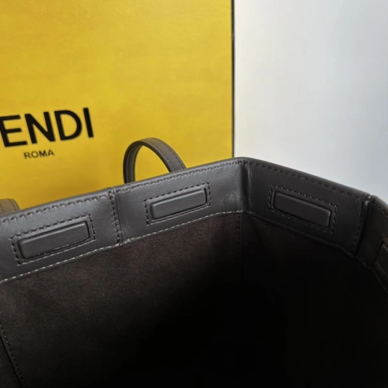 Effortless Fendi Shopping Bags 78262