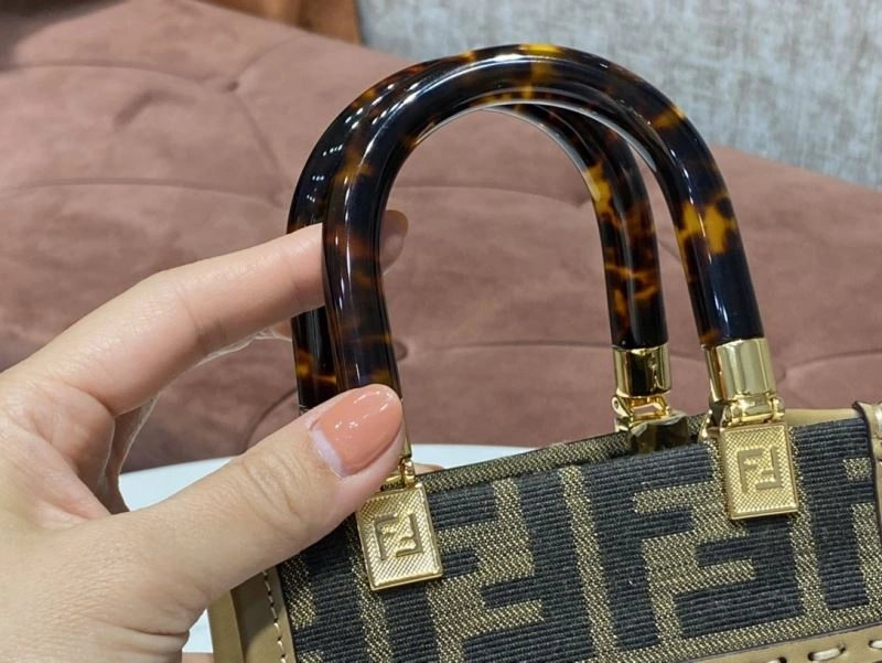 TechFriendly Fendi Shopping Bags 78255