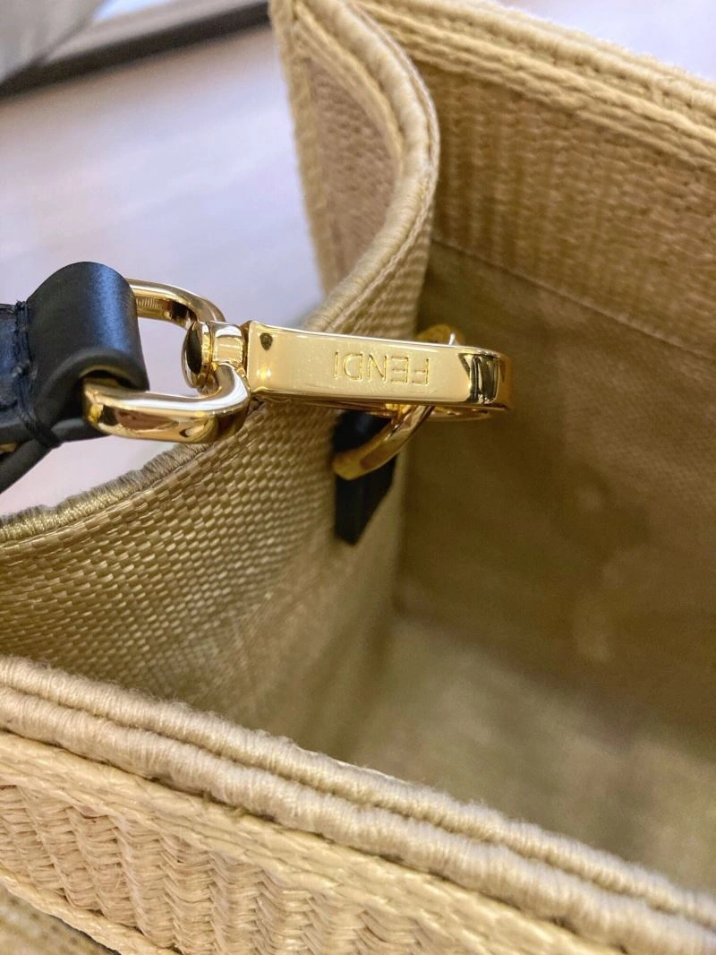 Fendi Shopping Bags FlexibleFit 78276
