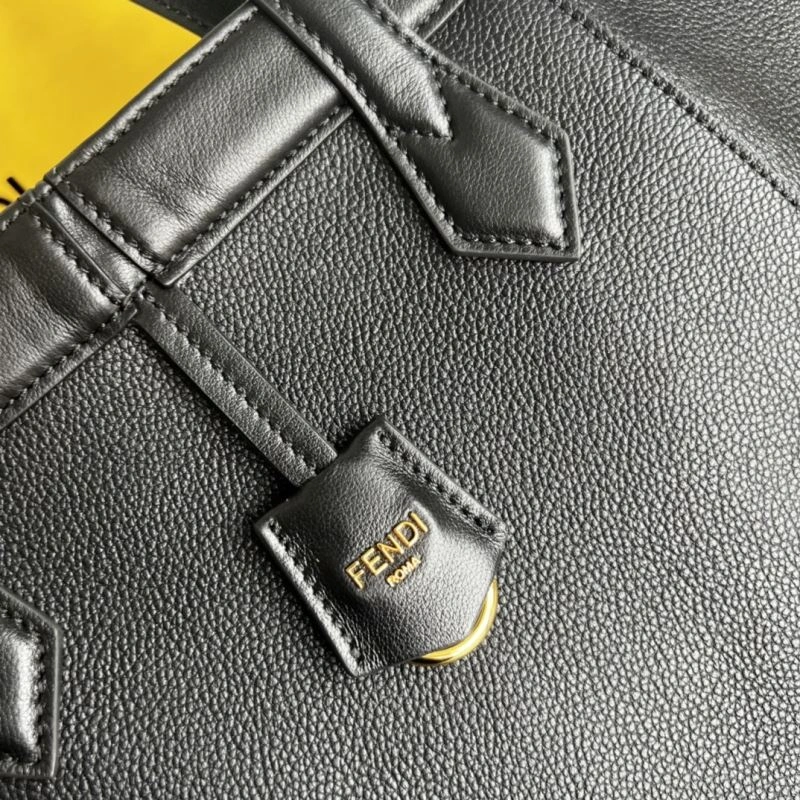 Fendi Shopping Bags Sleek 78259