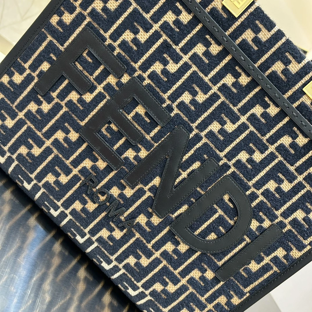Fendi Shopping Bags Breathable 76685