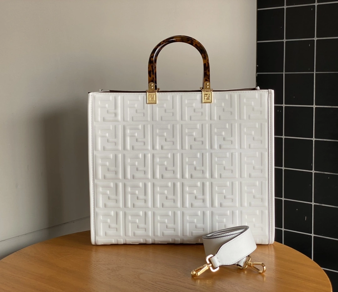 Fendi Shopping Bags Premium 76681