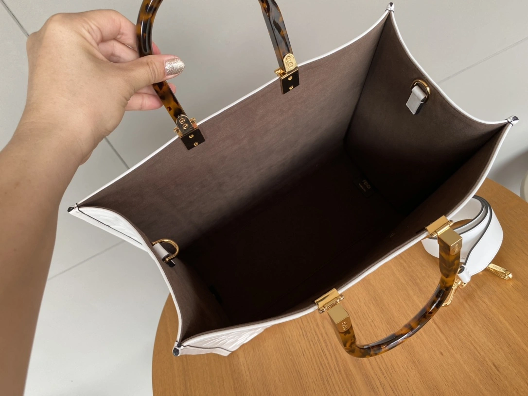 Fendi Shopping Bags Premium 76681