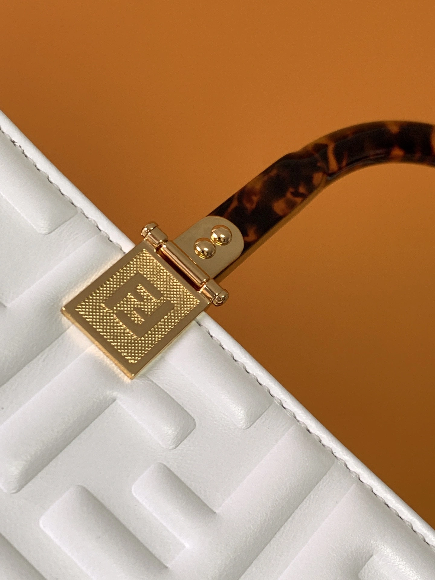 Fendi Shopping Bags Breathable 76678