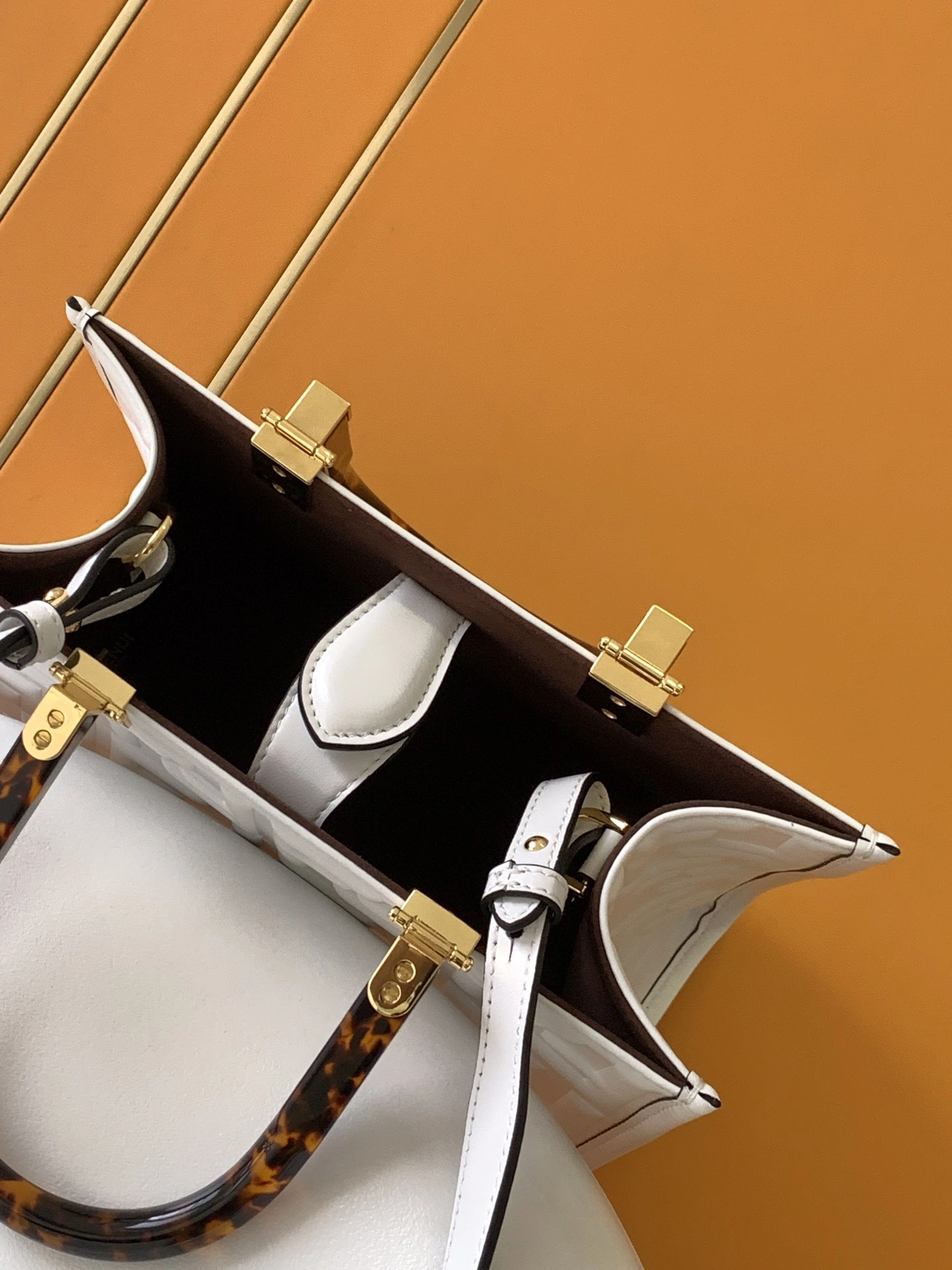 Fendi Shopping Bags WellDesigned 76672