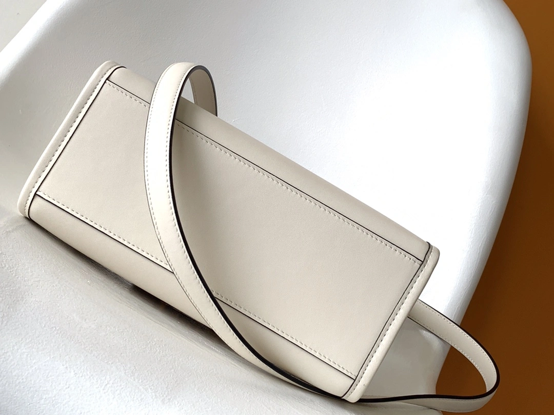 Fendi Shopping Bags FreshLook 76663