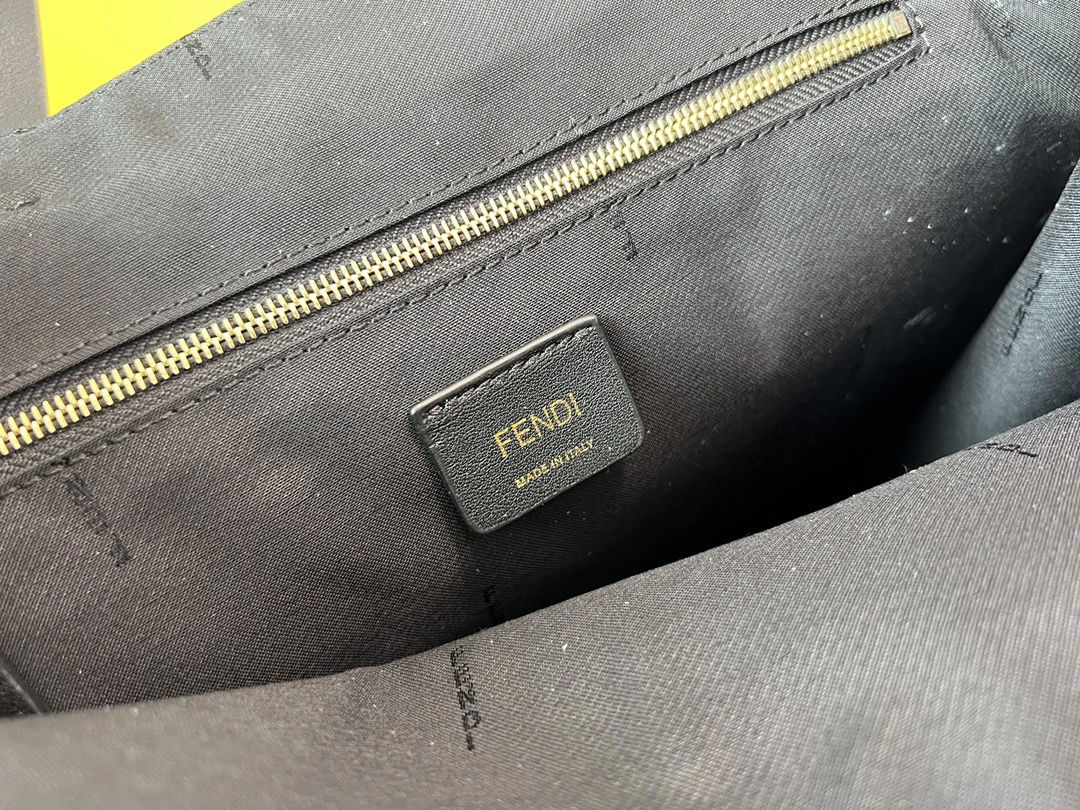 Fendi Shopping Bags Premium 76675