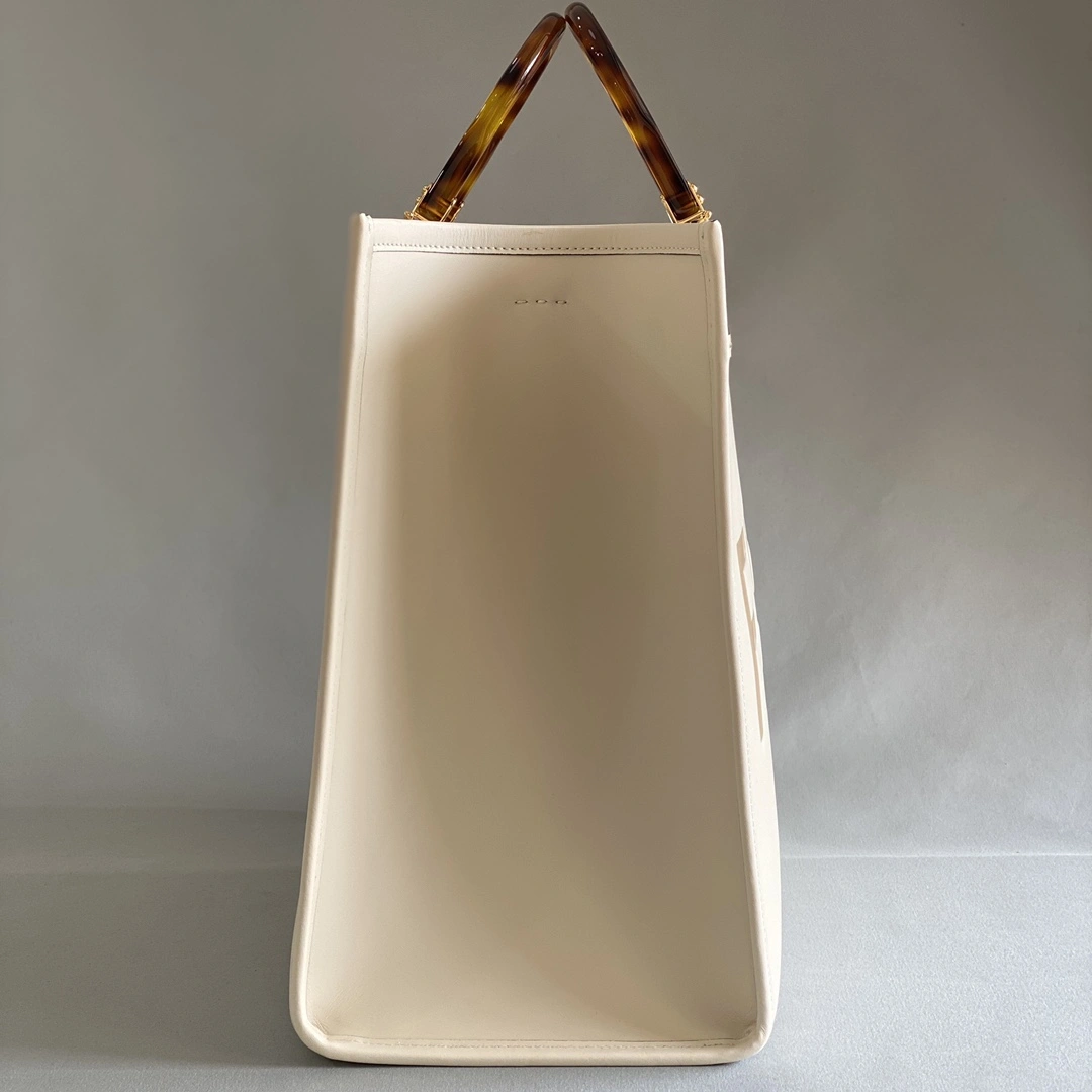 Fendi Shopping Bags ZeroBulk 76676