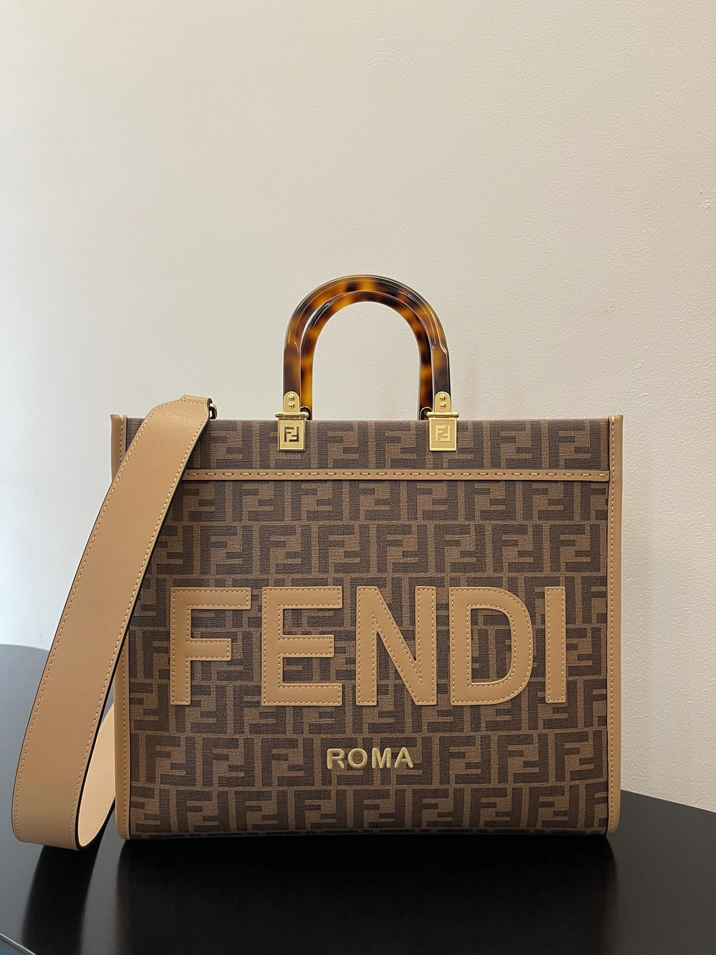 Fendi Shopping Bags WeatherProof 76673
