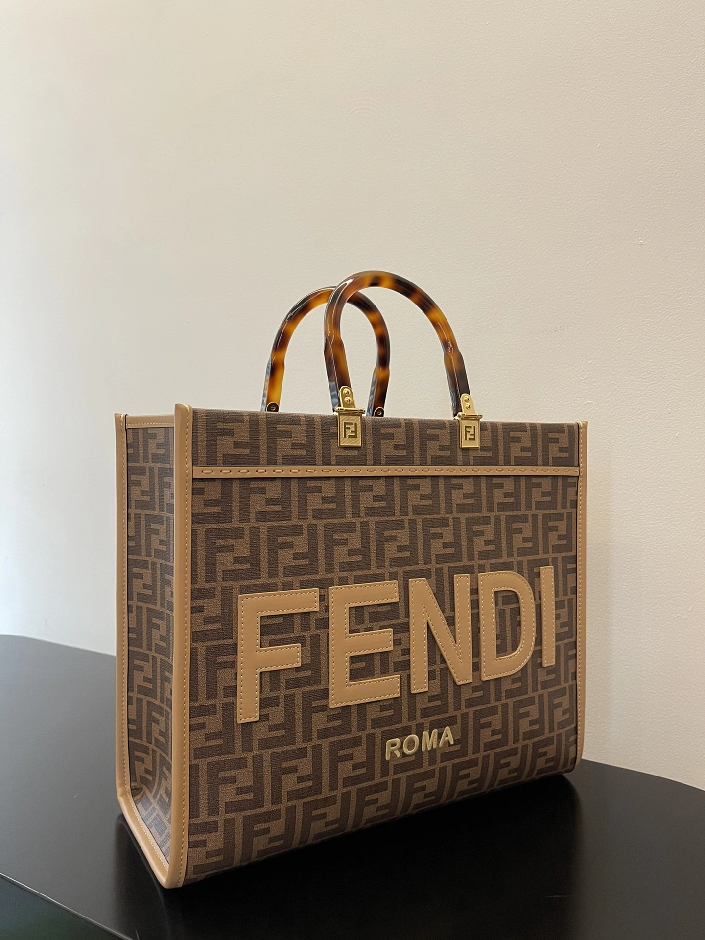 Fendi Shopping Bags WeatherProof 76673