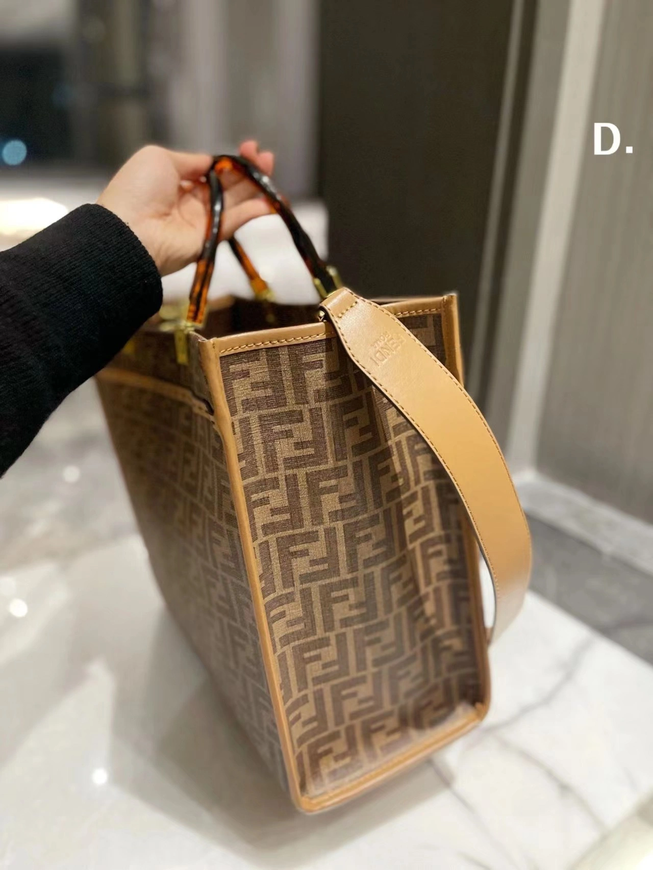 Fendi Shopping Bags Fashionable 76666