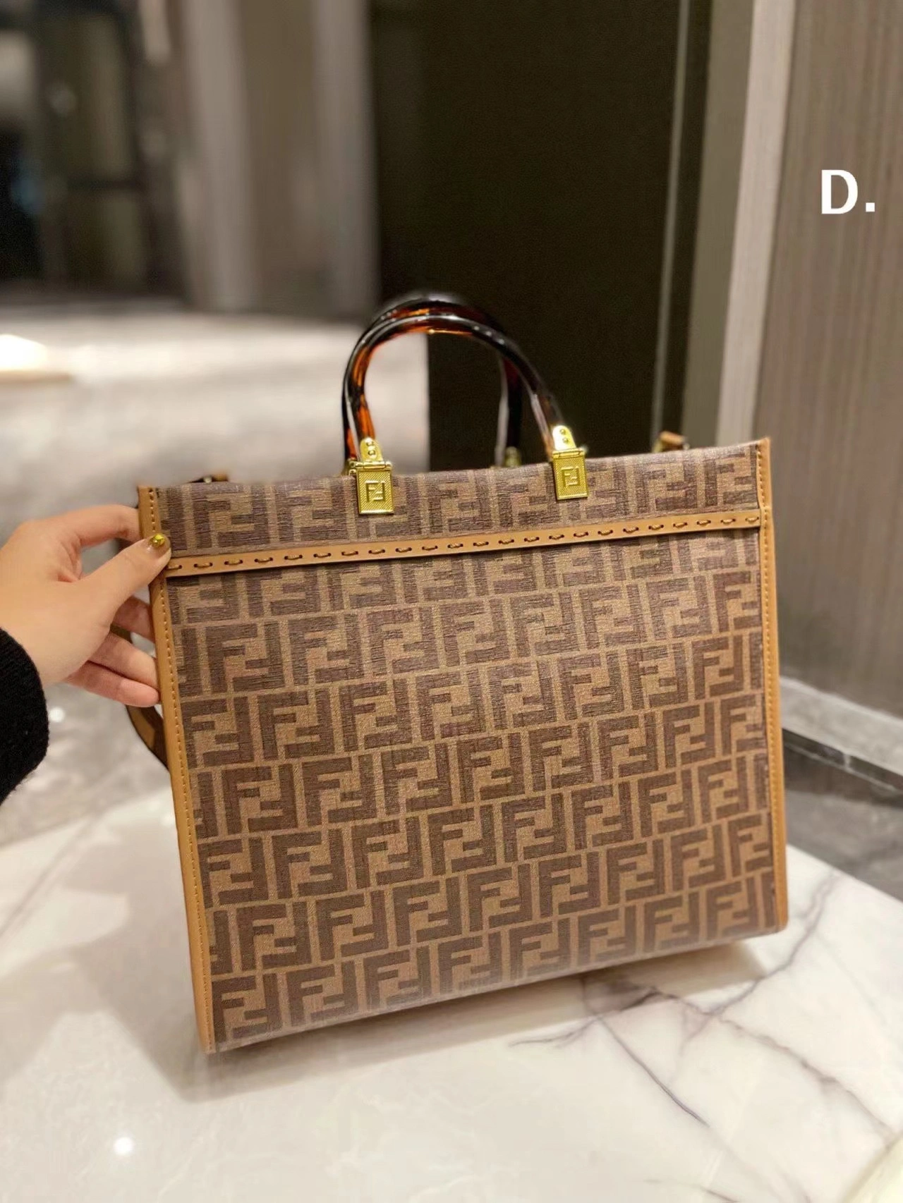 Fendi Shopping Bags Fashionable 76666