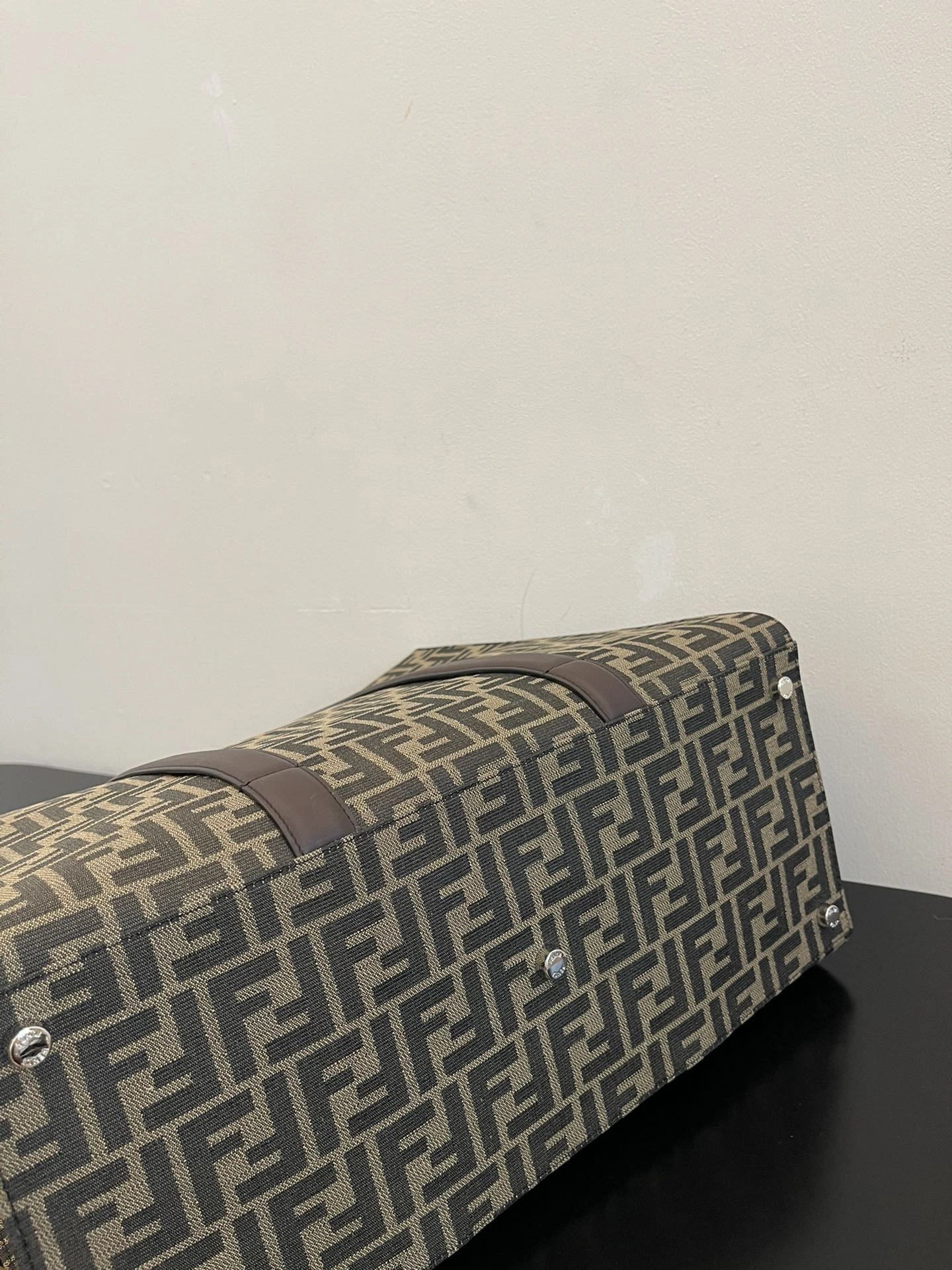 Effortless Fendi Shopping Bags 76669