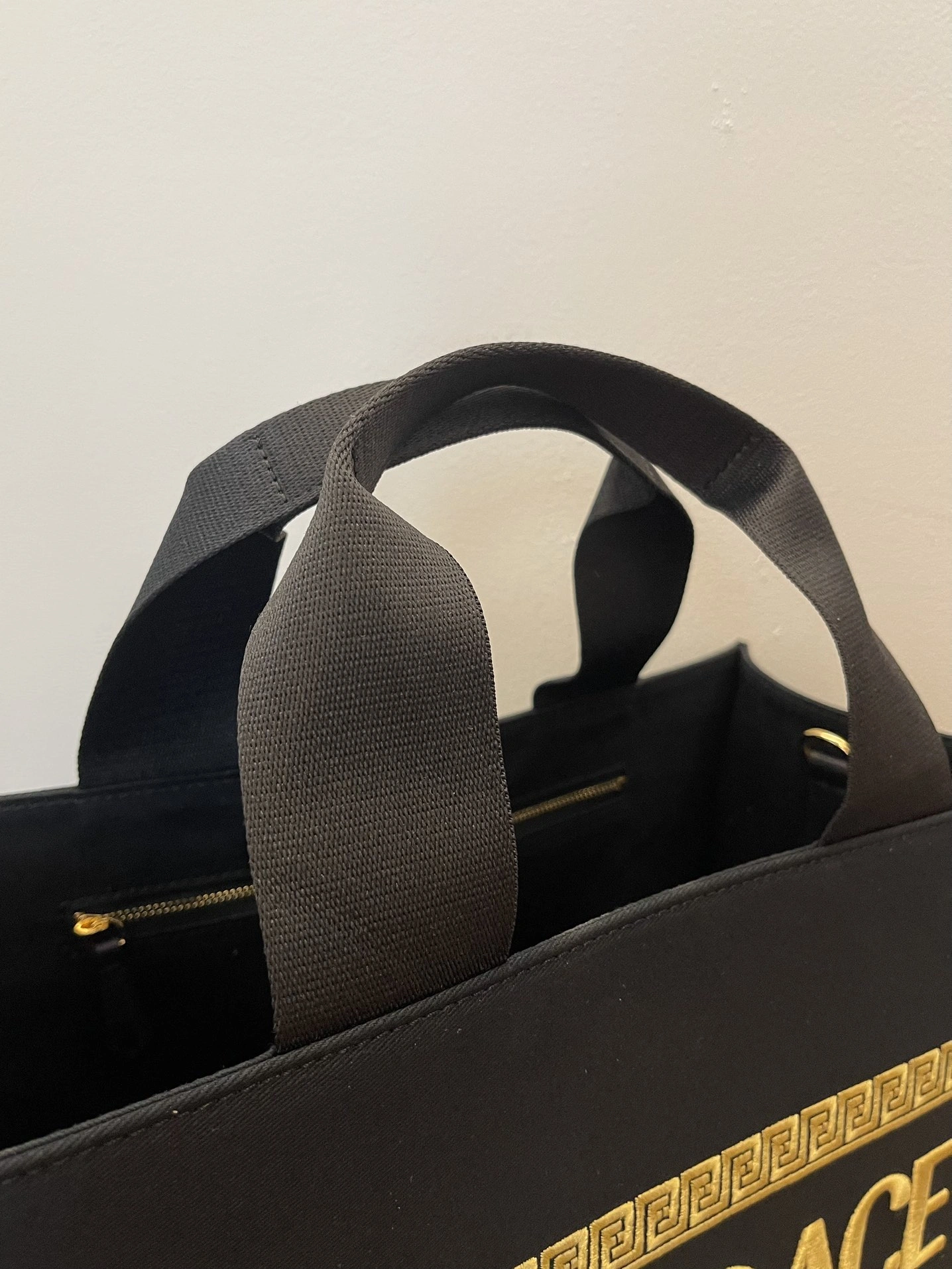 Lightweight Fendi Shopping Bags 76674