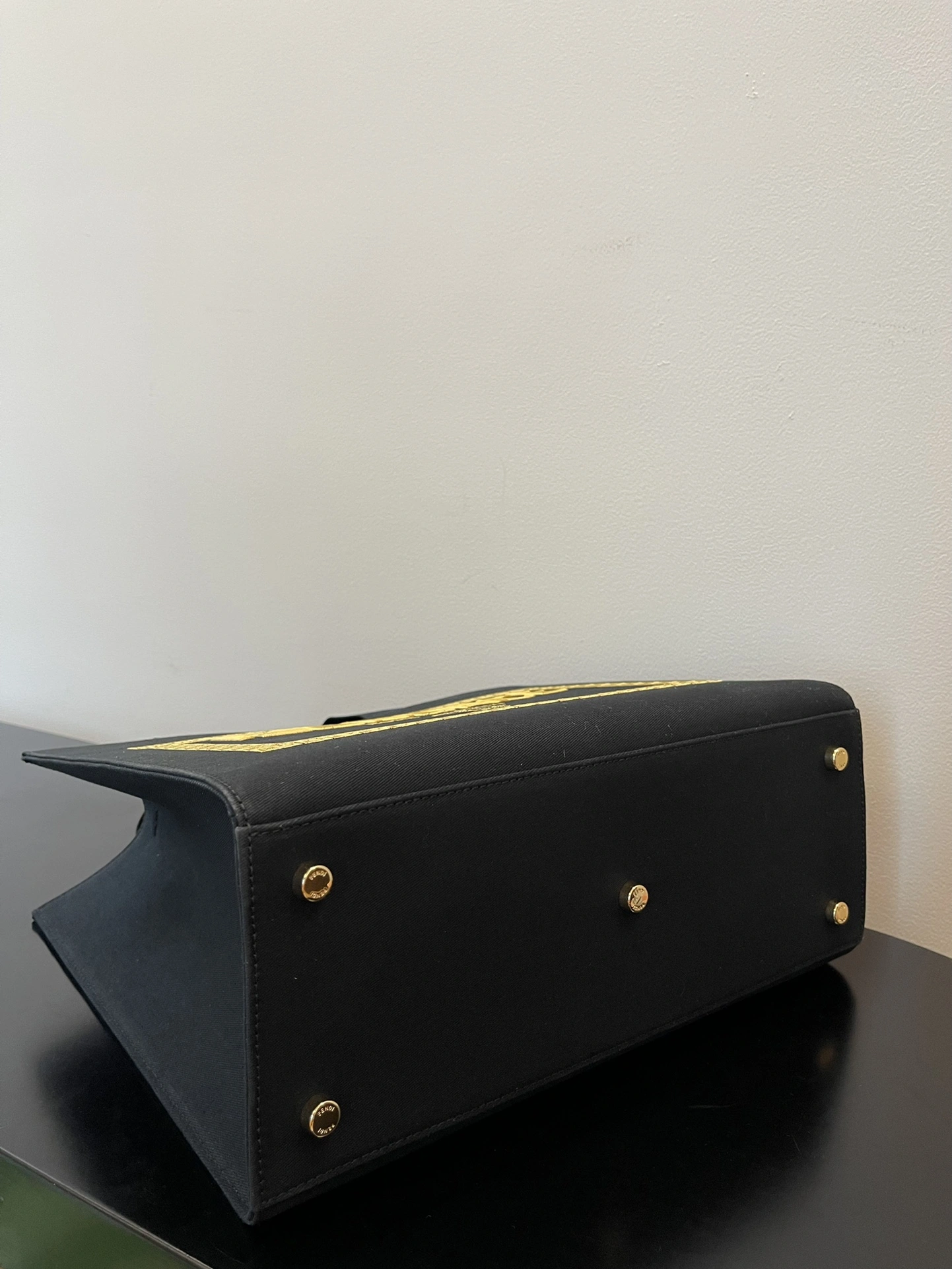 Lightweight Fendi Shopping Bags 76674