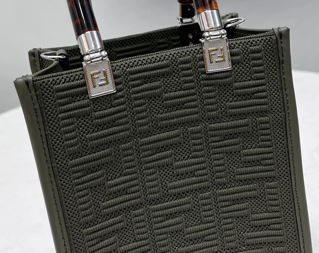 Packable Fendi Shopping Bags 76668