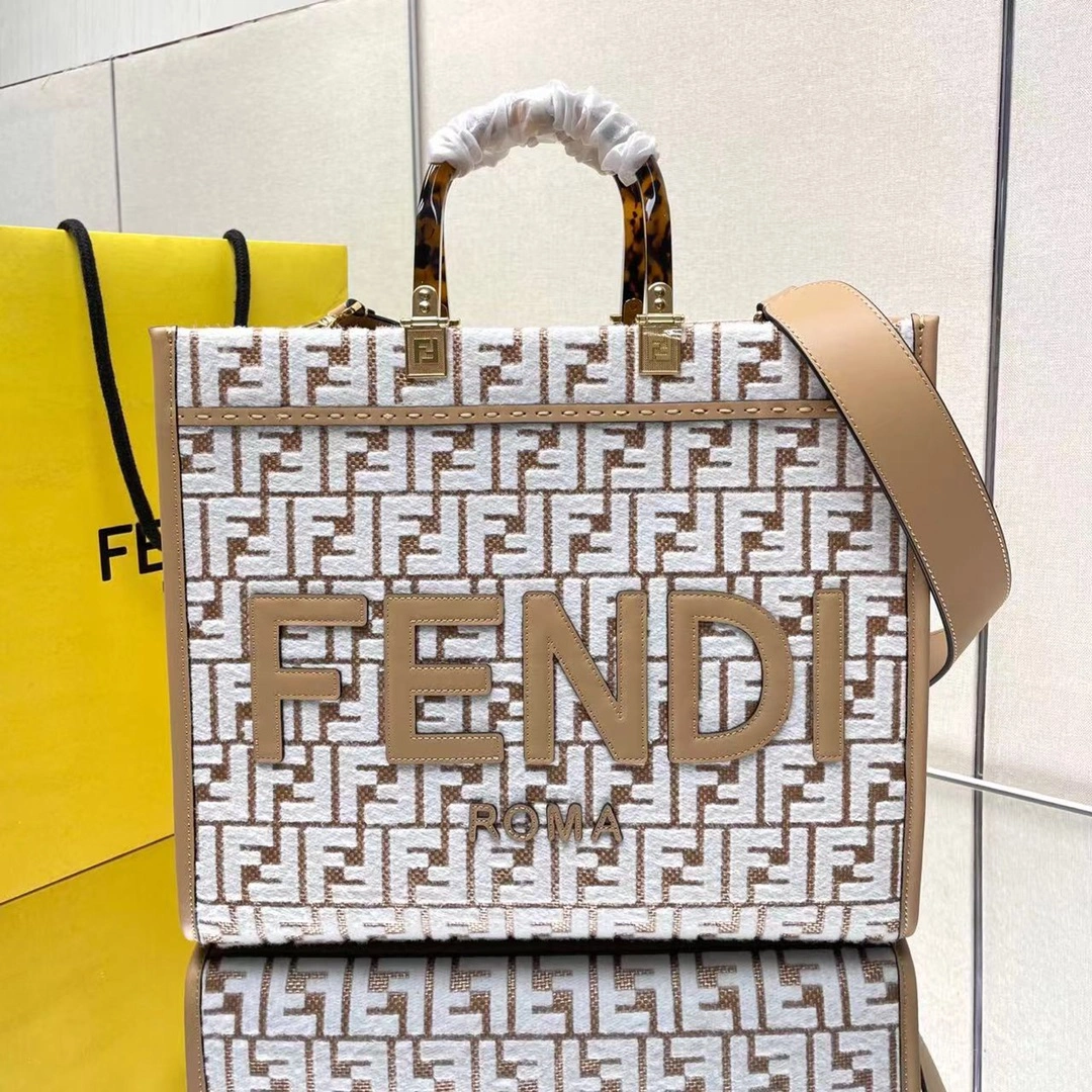 Fendi Shopping Bags AllSeason 76665