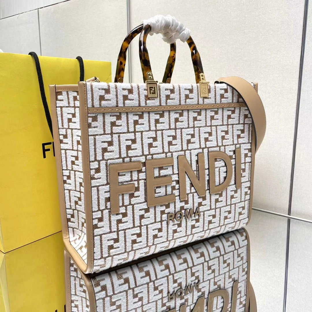Fendi Shopping Bags AllSeason 76665