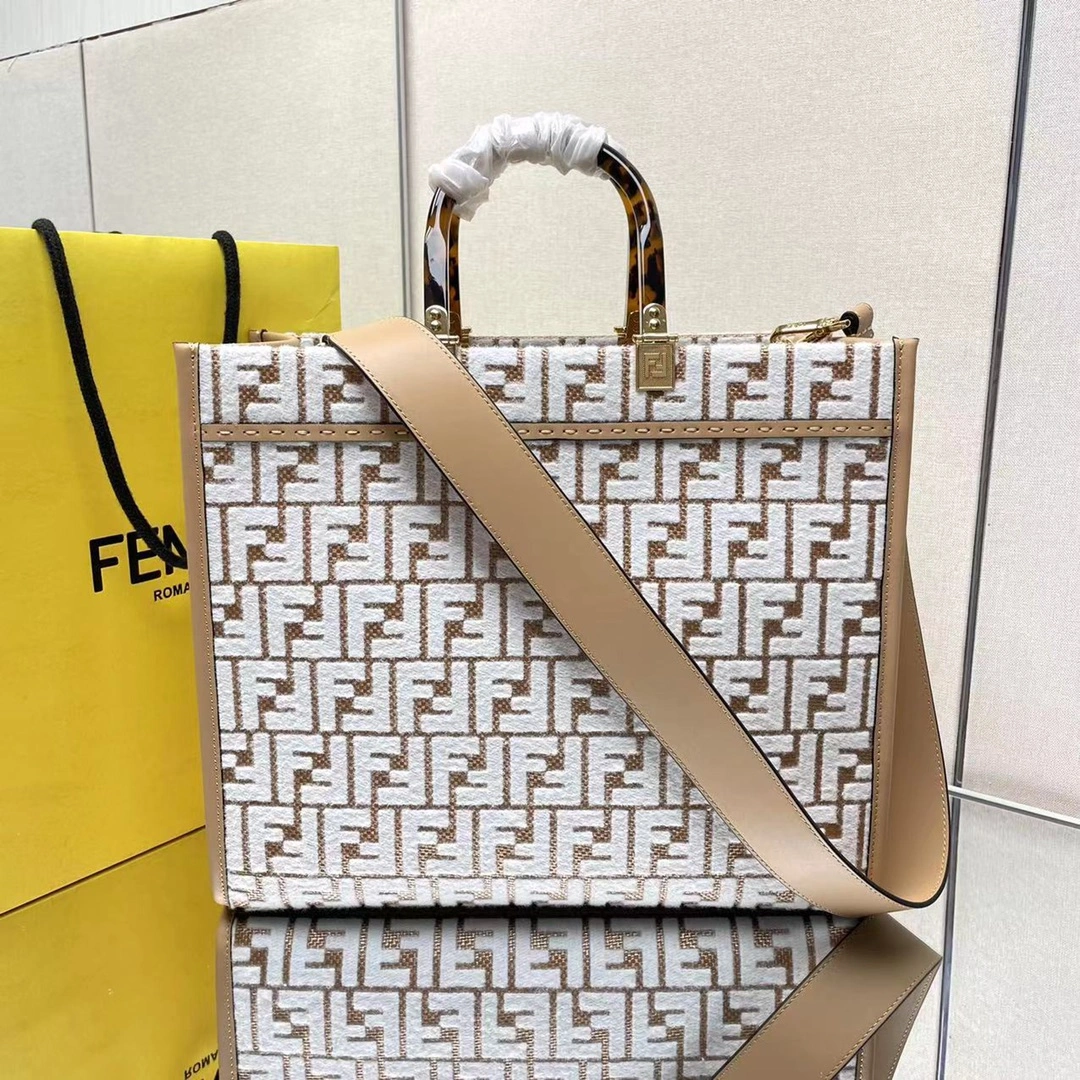 Fendi Shopping Bags AllSeason 76665