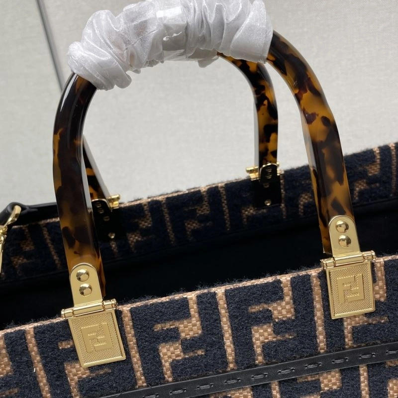 Fendi Shopping Bags EasyMatch 72764
