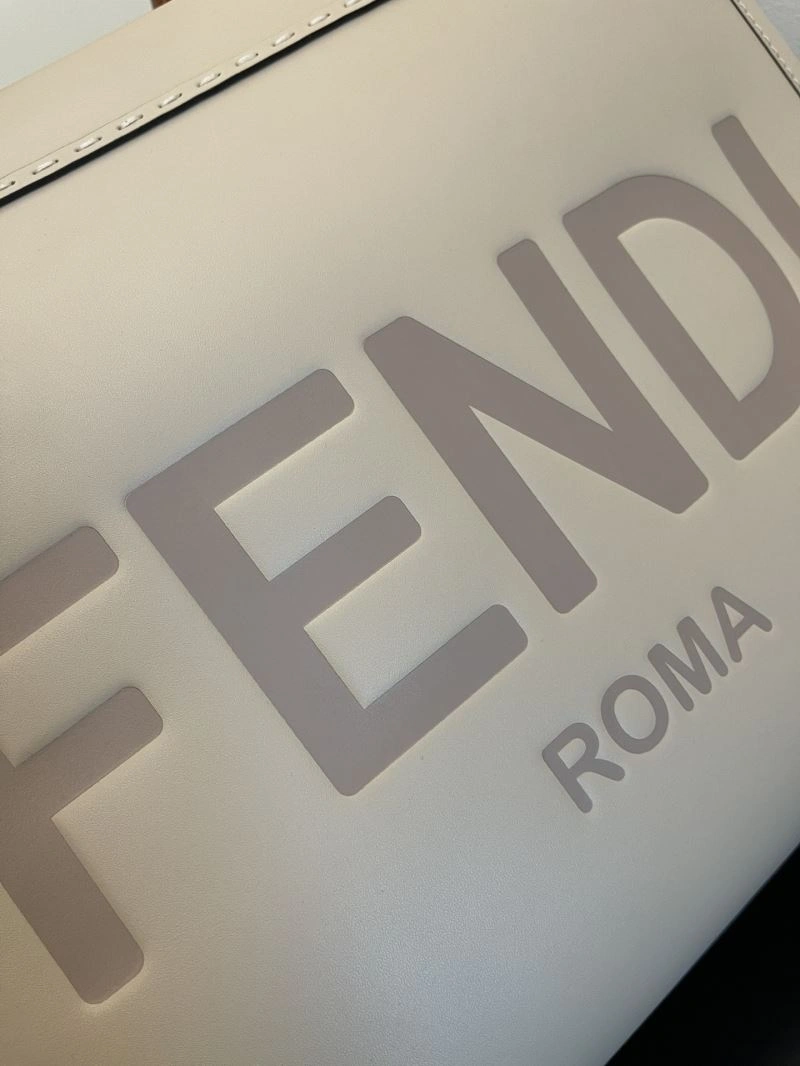 Snug Fendi Shopping Bags 72749