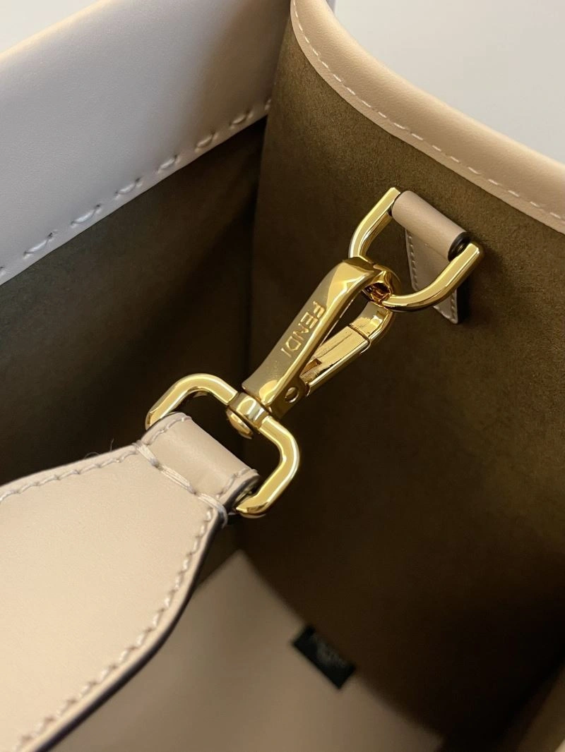 Snug Fendi Shopping Bags 72749