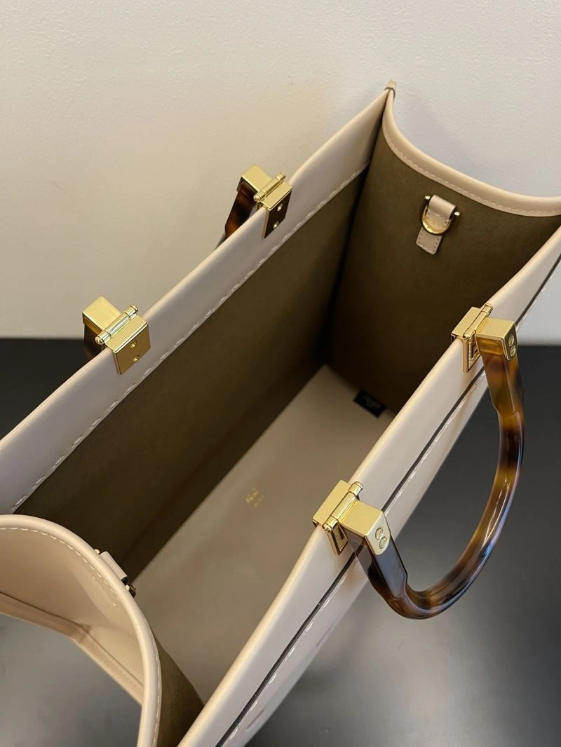 Snug Fendi Shopping Bags 72749